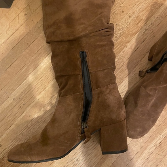 Adorable slouchy boots - Picture 6 of 7